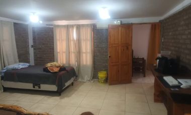 CASA QUINTA EN LOTEO PRIVADO. ALBARDÓN