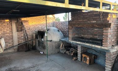 CASA QUINTA EN LOTEO PRIVADO. ALBARDÓN