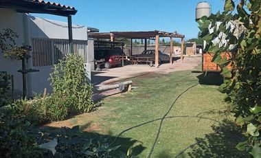 CASA QUINTA EN LOTEO PRIVADO. ALBARDÓN