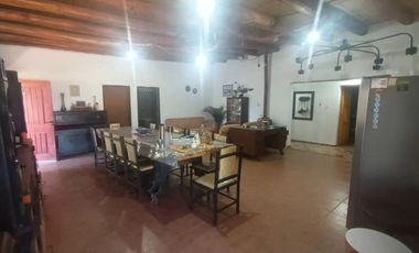 CASA QUINTA EN LOTEO PRIVADO. ALBARDÓN