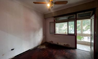 Venta PH 3 amb c balcón a RECICLAR. Villa Crespo