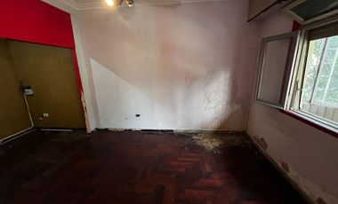Venta PH 3 amb c balcón a RECICLAR. Villa Crespo