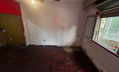 Venta PH 3 amb c balcón a RECICLAR. Villa Crespo