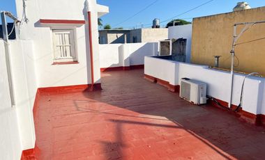 VENTA DE PH 2 AMBIENTES AL FRENTE CON TERRAZA