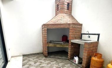 Hermosa y Moderna Casa Nueva en Cuenca Sector El Valle 5 Dorm 3,5 Baños