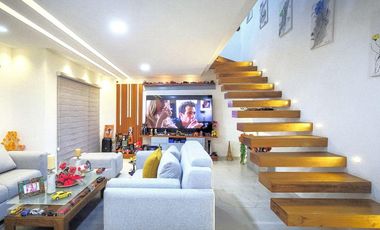 Hermosa y Moderna Casa Nueva en Cuenca Sector El Valle 5 Dorm 3,5 Baños