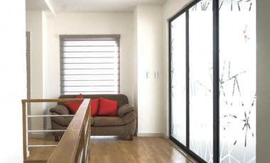 Hermosa y Moderna Casa Nueva en Cuenca Sector El Valle 5 Dorm 3,5 Baños