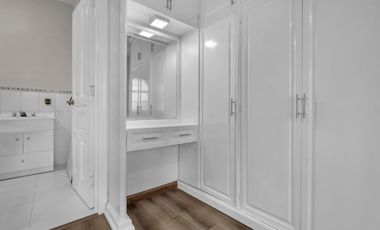 Excelente Oportunidad Amplio Departamento en Cuenca - 3 Dormitorios 2.5 Baños