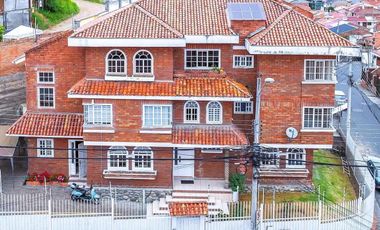 Excelente Oportunidad Amplio Departamento en Cuenca - 3 Dormitorios 2.5 Baños