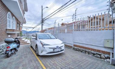 Excelente Oportunidad Amplio Departamento en Cuenca - 3 Dormitorios 2.5 Baños