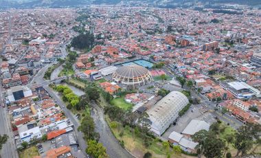 Excelente Oportunidad Amplio Departamento en Cuenca - 3 Dormitorios 2.5 Baños