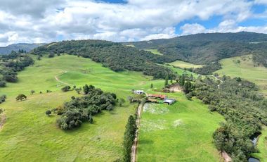 Hacienda en Venta en Tarqui, Cuenca, Azuay - 64,8 Hectareas - Hacienda Ganadera