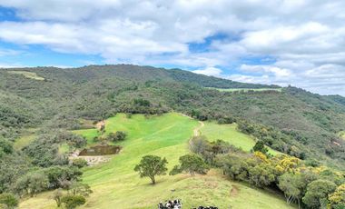 Hacienda en Venta en Tarqui, Cuenca, Azuay - 64,8 Hectareas - Hacienda Ganadera