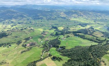 Hacienda en Venta en Tarqui, Cuenca, Azuay - 64,8 Hectareas - Hacienda Ganadera