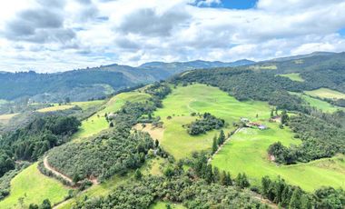 Hacienda en Venta en Tarqui, Cuenca, Azuay - 64,8 Hectareas - Hacienda Ganadera