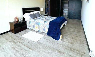 Moderno Apartamento con ó sin Amoblado en Renta Sector Isabel la Católica Cuenca