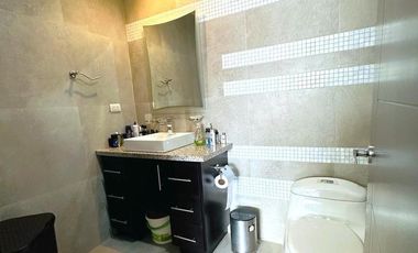 Moderno Apartamento con ó sin Amoblado en Renta Sector Isabel la Católica Cuenca