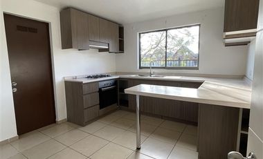 Casa en Arriendo en Las Cruces 490
