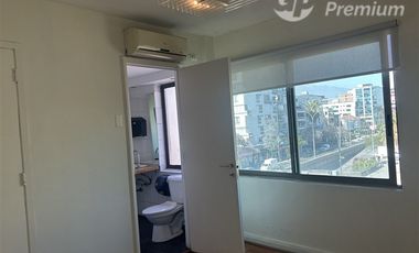 Oficina en Arriendo en PROVIDENCIA LOS LEONES BUCAREST