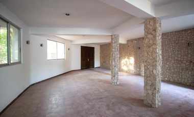 CASA o LOCAL COMERCIAL en  VENTA Centro de Mérida, Yuc. a unos pasos Av. Reforma