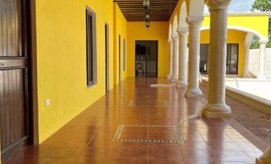 VENTA QUINTA COLONIAL con amenidades modernas en Valladolid, rodeado de cenotes
