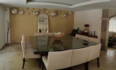 SE VENDE CASA EN LOMAS DE TECAMACHALCO (V)