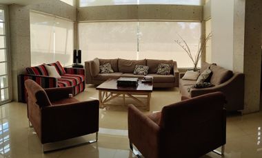 SE VENDE CASA EN LOMAS DE TECAMACHALCO (V)