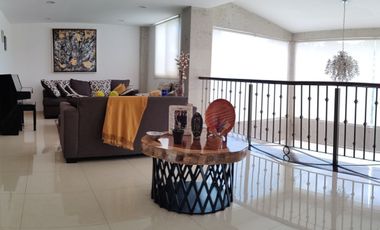 SE VENDE CASA EN LOMAS DE TECAMACHALCO (V)