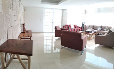 SE VENDE CASA EN LOMAS DE TECAMACHALCO (V)