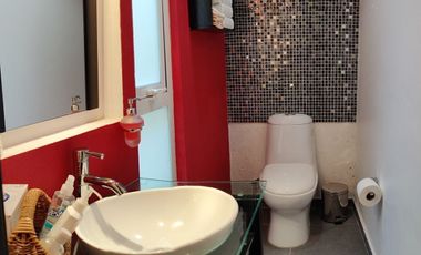 SE VENDE CASA EN LOMAS DE TECAMACHALCO (V)