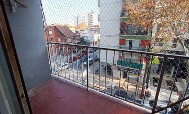 Alquiler Departamento en Lanús Oeste de 2 ambientes al Frente