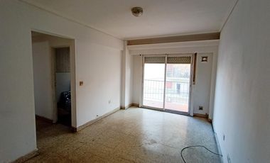 Alquiler Departamento en Lanús Oeste de 2 ambientes al Frente