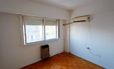 Alquiler Departamento en Lanús Oeste de 2 ambientes al Frente
