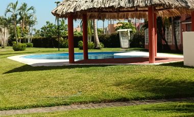 VENDE CASA EN GAVIOTAS ACAPULCO. 3 RECAMARAS, 2B. ALBERCA COMUN