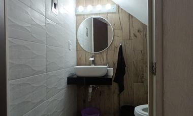 VENDE CASA EN GAVIOTAS ACAPULCO. 3 RECAMARAS, 2B. ALBERCA COMUN