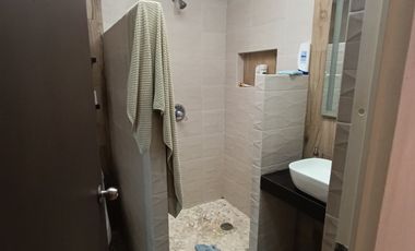 VENDE CASA EN GAVIOTAS ACAPULCO. 3 RECAMARAS, 2B. ALBERCA COMUN