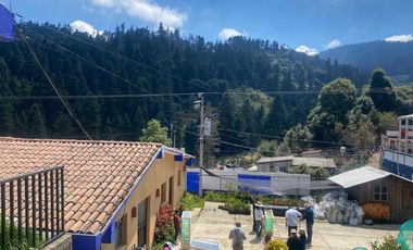 VENDE CENTRO EDUCATIVO  COMO TERRENO.  2,180 M2