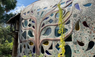 VENDE CENTRO EDUCATIVO  COMO TERRENO.  2,180 M2