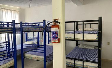 VENDE CENTRO EDUCATIVO  COMO TERRENO.  2,180 M2