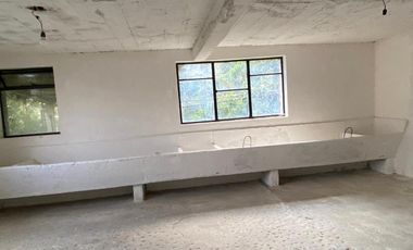 VENDE CENTRO EDUCATIVO  COMO TERRENO.  2,180 M2