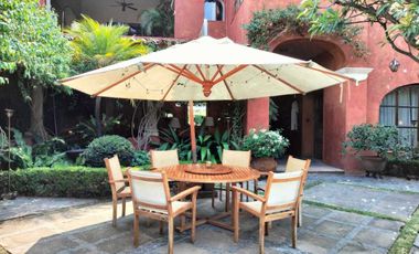 VENDE HERMOSA QUINTA  EN CUERNAVACA, REMODELADA, TIPO COLONIAL