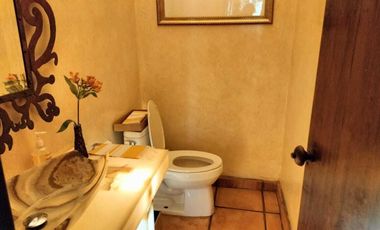 VENDE HERMOSA QUINTA  EN CUERNAVACA, REMODELADA, TIPO COLONIAL