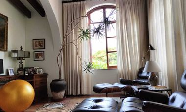 VENDE HERMOSA QUINTA  EN CUERNAVACA, REMODELADA, TIPO COLONIAL