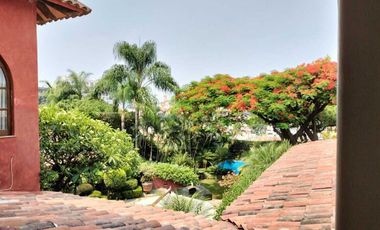 VENDE HERMOSA QUINTA  EN CUERNAVACA, REMODELADA, TIPO COLONIAL