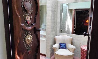 VENDE HERMOSA QUINTA  EN CUERNAVACA, REMODELADA, TIPO COLONIAL