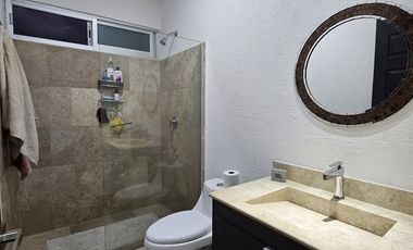 Casa en Venta en Oaxtepec, Morelos – Residencial Privado con Albercas y Áreas Ve