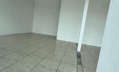 LOCAL COMERCIAL EN RENTA EN BLV PEÑA FLOR