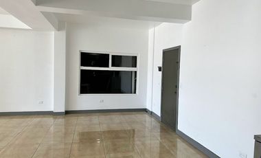 Penthhouse en renta Magnitud Otay, 2 recámaras 3 baños, 2 estacionamientos.