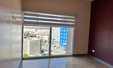 Penthhouse en renta Magnitud Otay, 2 recámaras 3 baños, 2 estacionamientos.