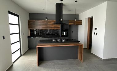 CASA EN RENTA EN LOMALTA TRES MARIAS, MORELIA